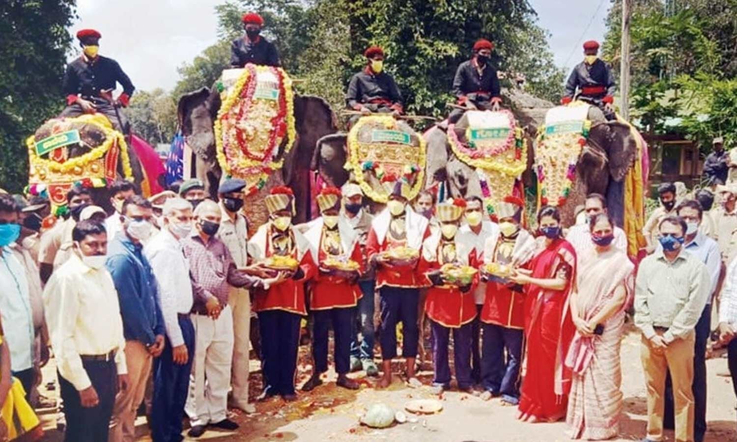 Karnataka Plans Grand Mysuru Dasara with Southern Leaders and Armed Forces