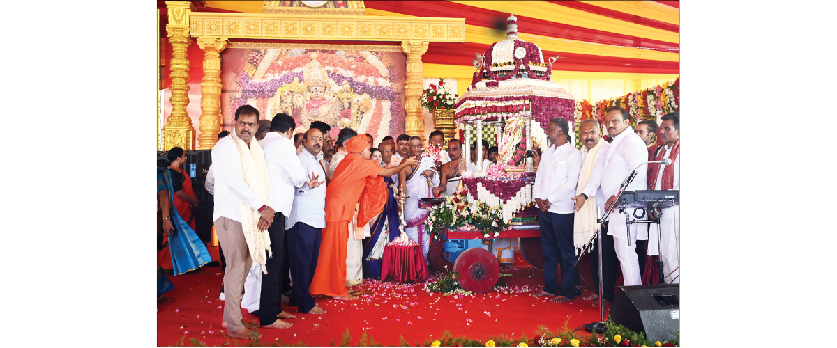 Gavimutt Seer Inaugurates 416th Mysuru Dasara as D.K. Shivakumar Leads Festivities for First Time as CM